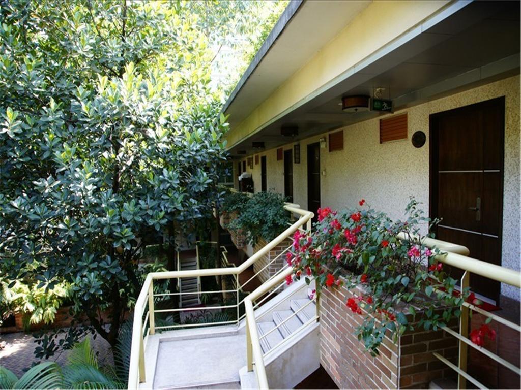 Yihe Hotel Guangzhou Exterior photo
